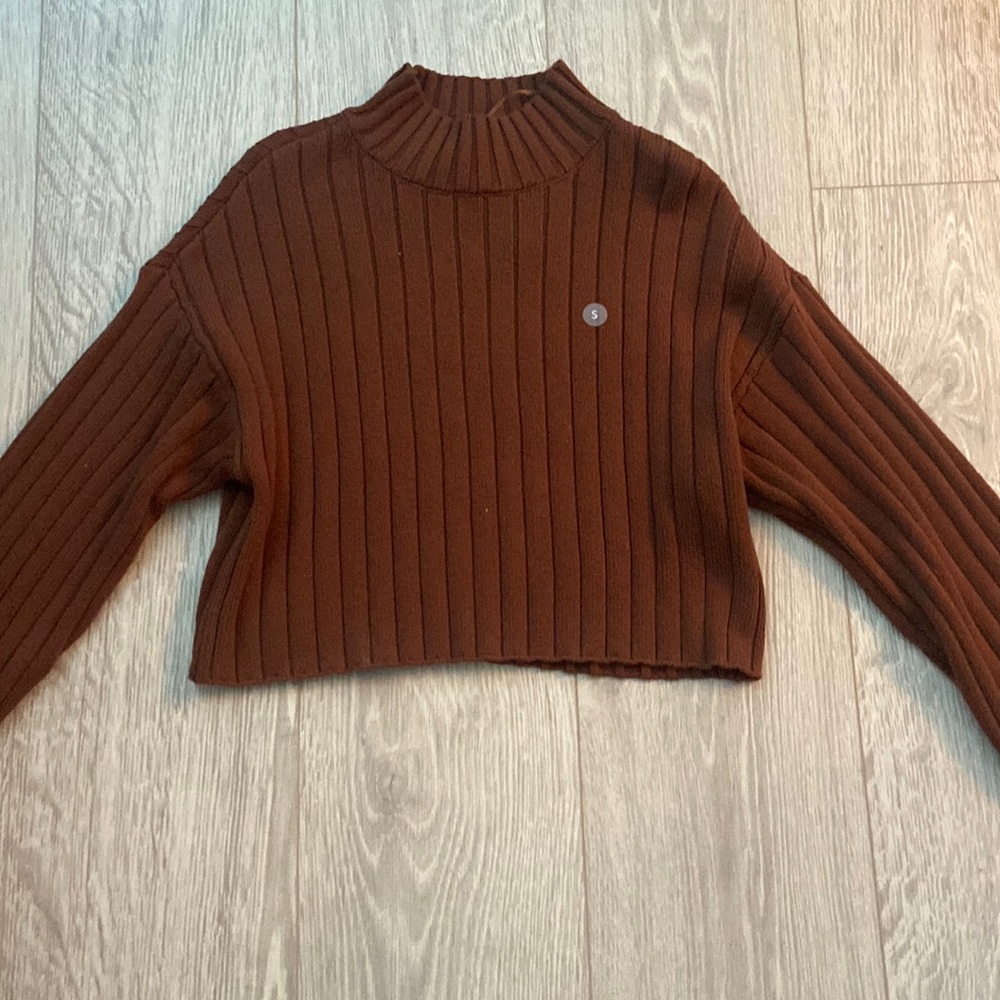 Pacsun turtleneck sweater, size small, brand new